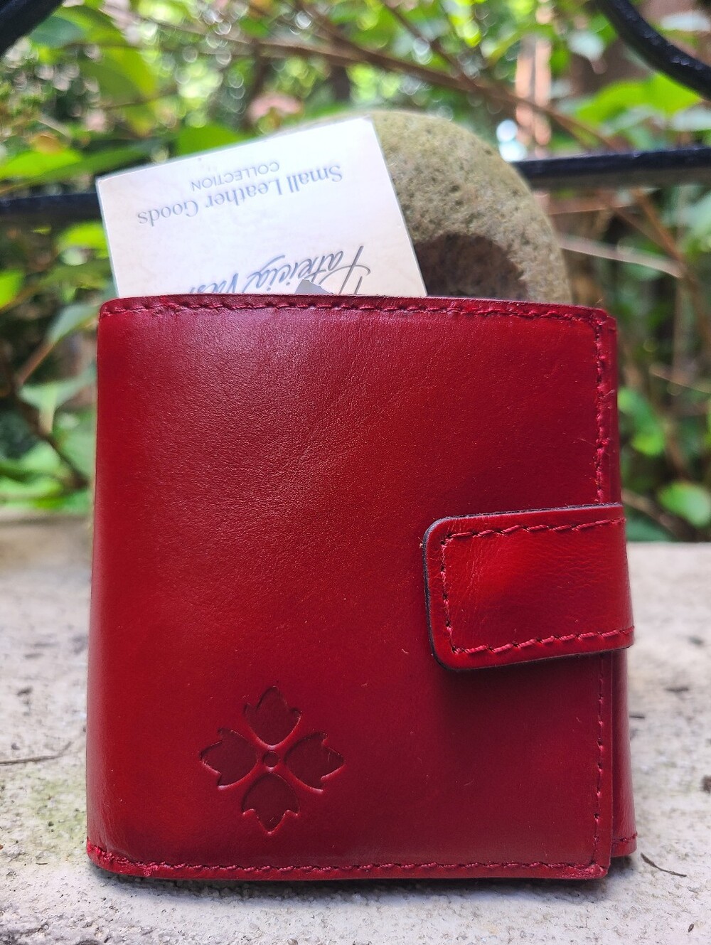 Patricia Nash Leather Vintage Distressed Astra Wallet Ruby Red NWT - Picture 3 of 5